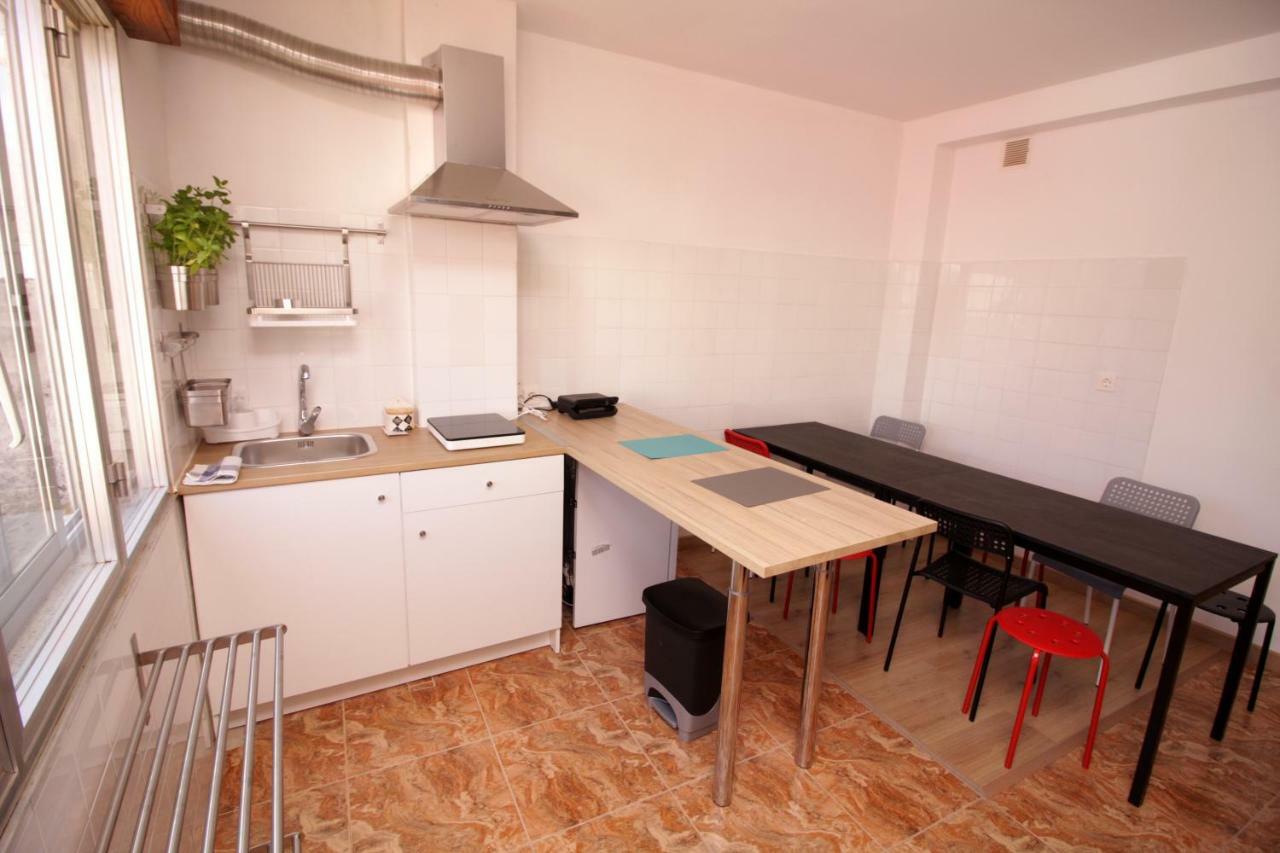Albergue Lalin Centro Bagian luar foto