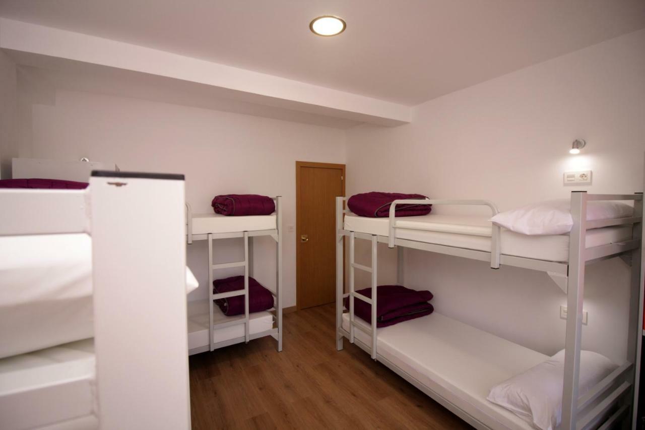 Albergue Lalin Centro Bagian luar foto
